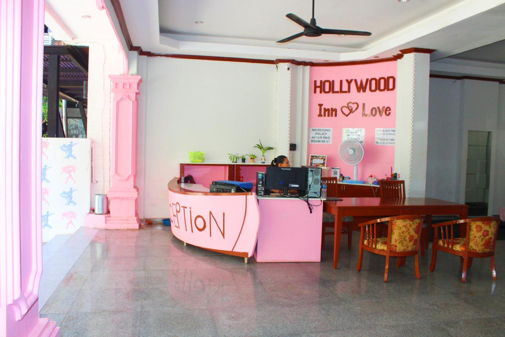 Hollywood Inn Hotel Patong Exterior photo
